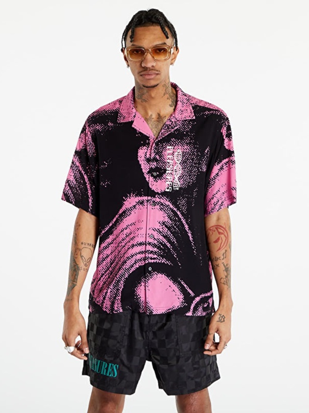 PLEASURES FEMME CAMP COLLAR BUTTON LOOSE DOWN SHORT SLEEVE SHIRT V